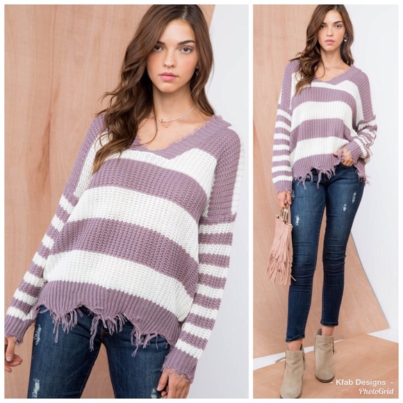 Sweaters - 🥰LAST 1! V Neck Frayed Ash-Lilac Sweater!
